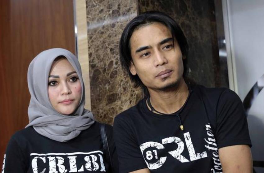 Lama Tak Ada Kabar Charly Van Houten Dikabarkan Digugat Cerai Istri Lagi