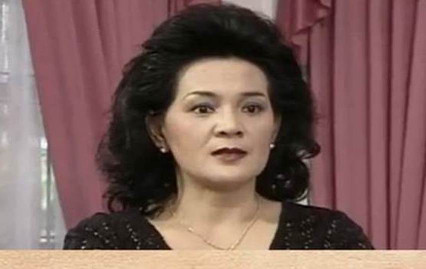 Lama Tak Muncul Aktris Senior Leily Sagitu Jualan Keripik Singkong