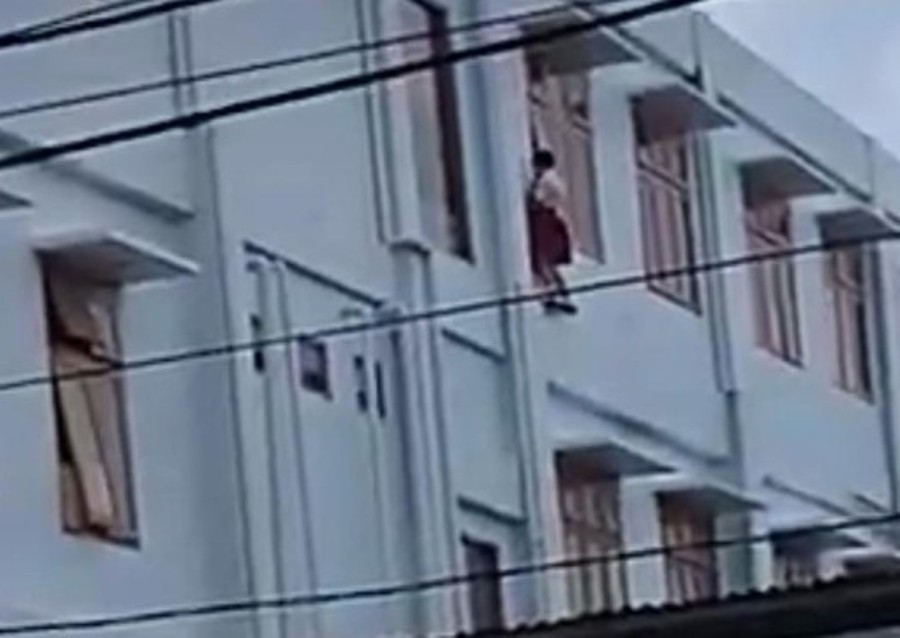 Geger Video Siswa SD Kanisius Demangan Jatuh dari Lantai 3, Sekolah Kecewa Terhadap Pengambil Gambar Geger Video Siswa SD Kanisius Demangan Jatuh dari Lantai 3 Sekolah Kecewa Terhadap Pengambil Gambar