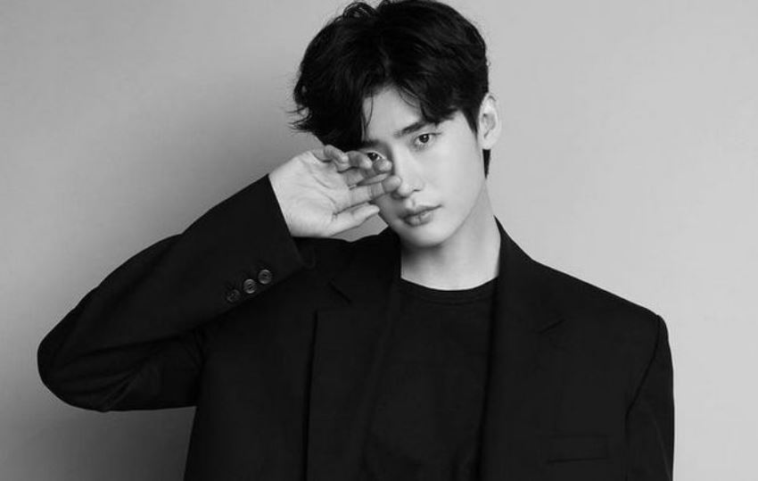 Heboh Lee Jong Suk Dideportasi dari Indonesia Begini Kronologisnya