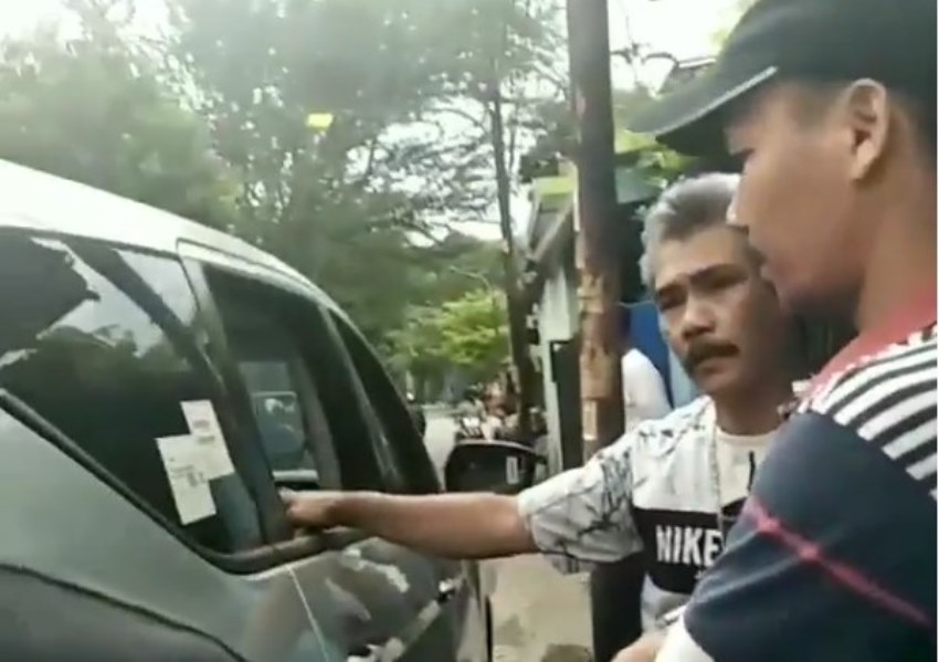 Driver Taksol Minta Ganti Rugi Rp 500 Ribu karena Ada Anak Muntah Penumpang Tak Terima