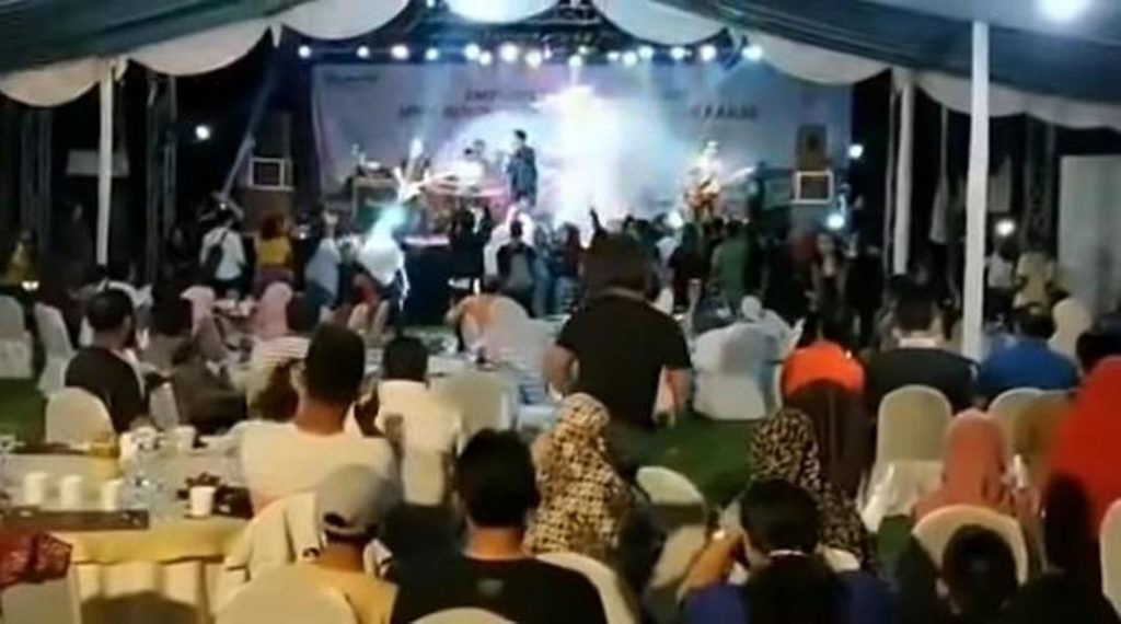 Tampil di Pantai Tanjung Lesung Detik Detik Band Seventeen Diterjang Tsunami Banten Viral di Media Sosial