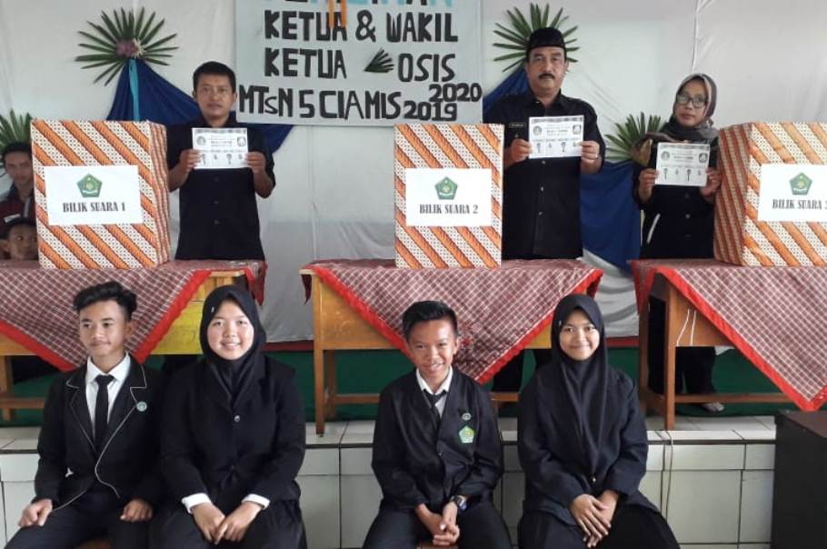 Agenda Rutin Tiap Tahun MTsN 5 Ciamis Gelar Edukasi Demokrasi