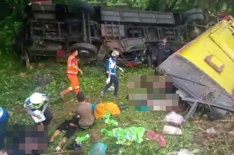 Bus Arimbi Bima Suci Kecelakaan di Tol Cipularang Video yang Perlihatkan Korban Bergelimpangan Beredar 1