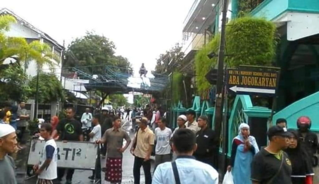 Masjid Jogokariyan Diserang Massa Simpatisan Partai
