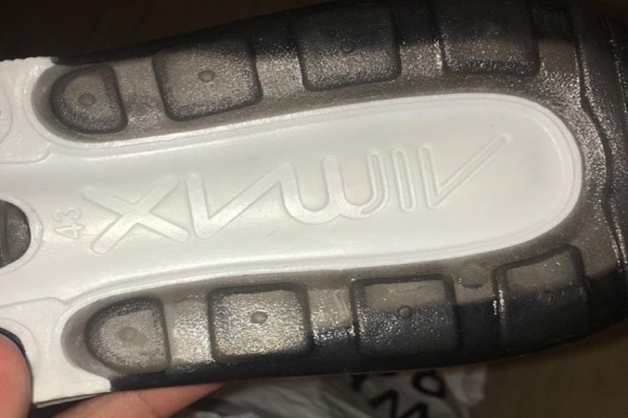 Puluhan Ribu Orang Tandatangani Petisi Desak Nike Tarik Sepatu Air Max Berlafaz Allah