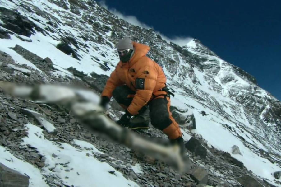 Karena Ini Jasad Ratusan Pendaki yang Tertimbun di Gunung Everest Mulai Bermunculan