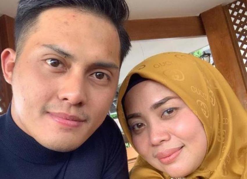 Selamat Muzdalifah Dikabarkan Dilamar Pacar Berondongnya