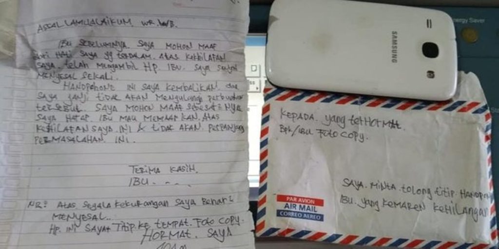 Tulis Surat Menyentuh Hati Pencuri HP Minta Maaf dan Kembalikan Barang Korban Melalui Amplop