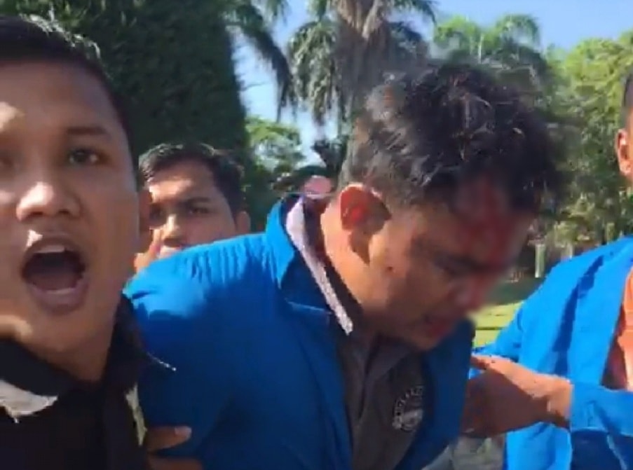 Demo Tolak Izin Tambang PT EMM Berujung Ricuh Mahasiswa Terluka Fasilitas Kantor Gubernur Rusak