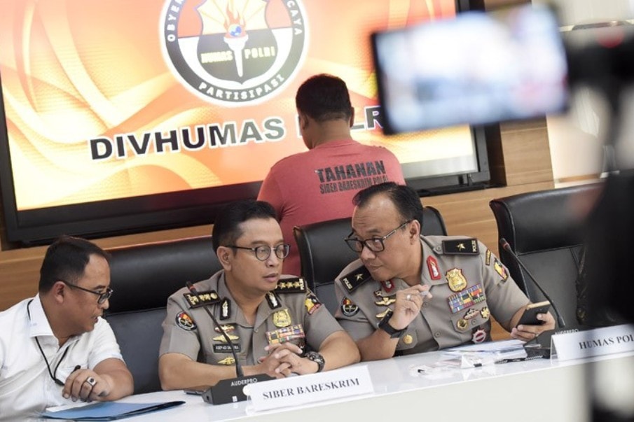 Hoaks Server KPU Disetting Menangkan Jokowi Wanita Lulusan Kedokteran Diciduk