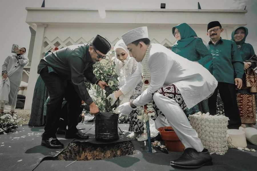 Pernikahan Putri Walikota Balikpapan Viral Maharnya Dua Pohon Mangga