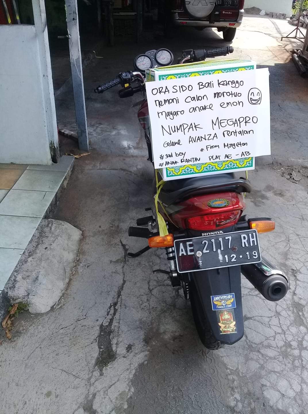 22 Meme Lucu Tulisan Di Motor Saat Mudik