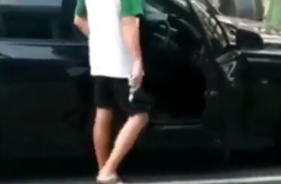 Viral Video Pengendara BMW Bawa Pistol Saat Lawan Arah Sudah Salah Malah Ngotot