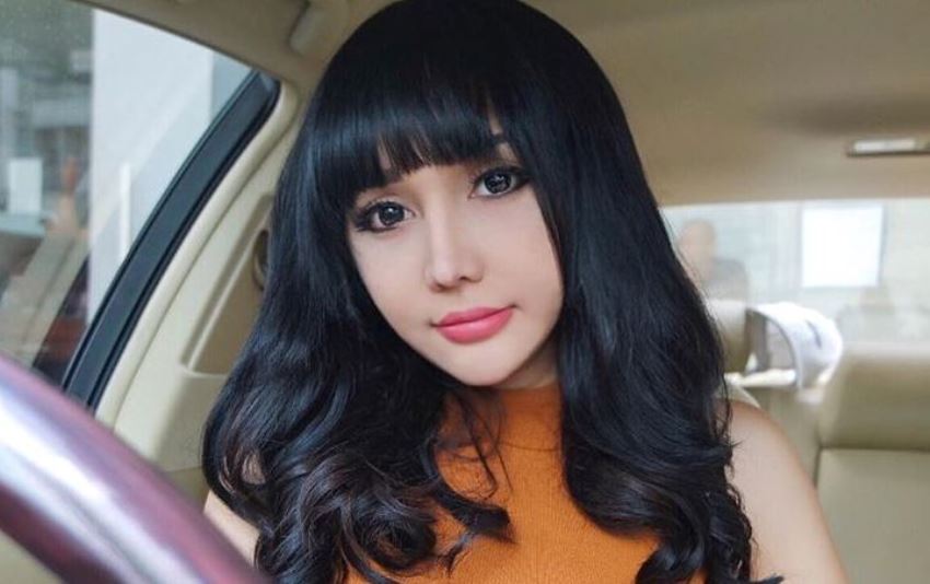 Injak Foto Selebgram Lucinta Luna Terancam 4 Tahun Penjara