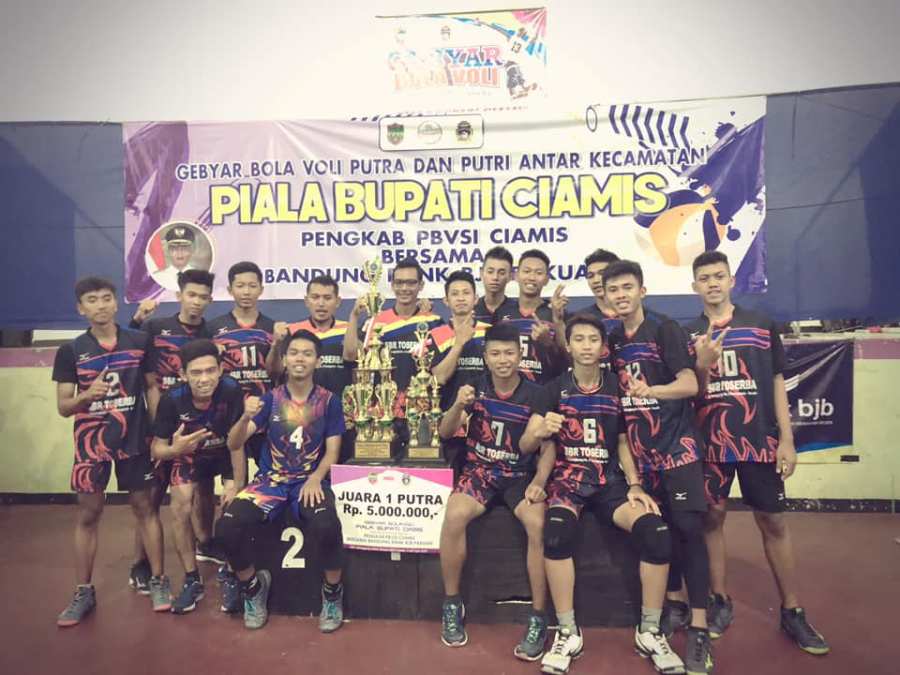 Perebutkan Piala Bupati Ciamis Rancah Juarai Turnamen Bola Voli Antar Kecamatan