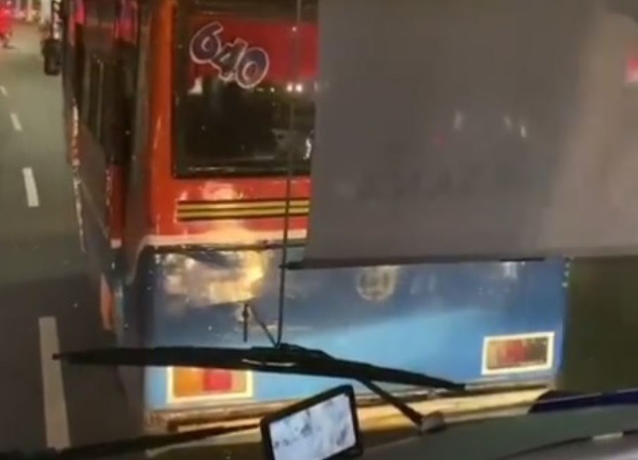 Video Viral Bus Transjakarta Dihadang Metromini Sopir dan Kernet Metromini Sempat Berikan Ancaman