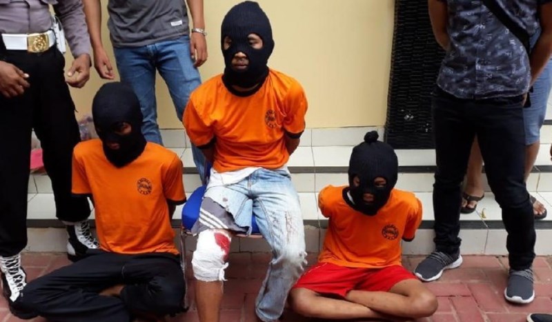Aksi Keji Tiga Pemuda Setubuhi Gadis Suku Baduy Sempat Melawan Hingga Tewas Dibacok