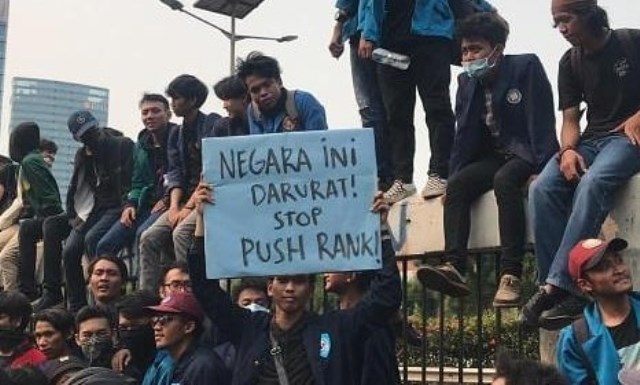 Demo Mahasiswa