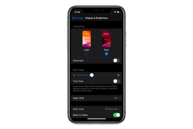 Cara mengaktifkan dark mode di iPhone dan iPad