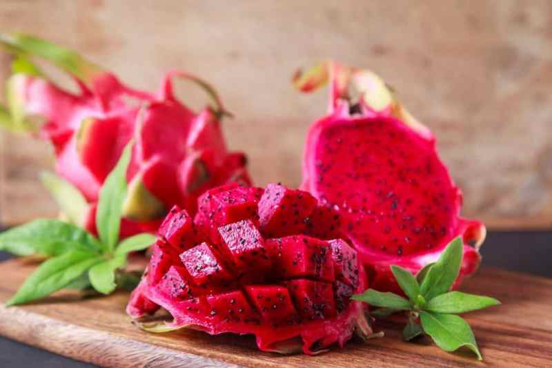 8 Manfaat Buah Naga Merah Untuk Kesehatan Tubuh