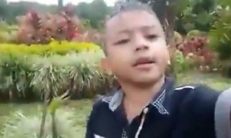 Kelakuan Absurd Bocah Saat Ngevlog Bikin Netizen Emosi