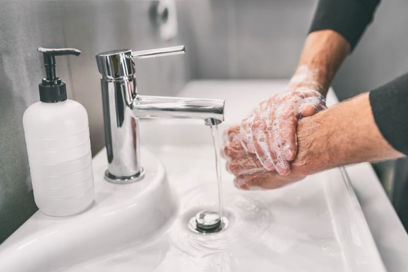 5 Cara Mengatasi Telapak Tangan Kering Akibat Sering Cuci Tangan Saat Pandemi