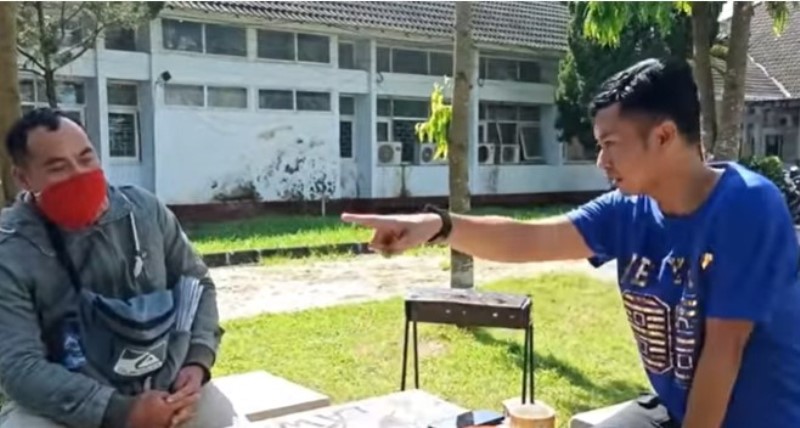 VIRAL Aksi Tegas Polisi Tolak Laporan Anak pada Ibu Kandungnya Gara-gara Motor VIRAL Video Aksi Tegas Polisi Tolak Laporan Anak pada Ibu Kandungnya Gara gara Masalah Motor