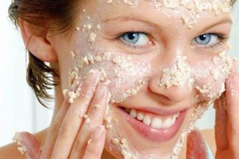 7 Masker Alami Untuk Mengatasi Kulit Berminyak dan Cara Membuatnya