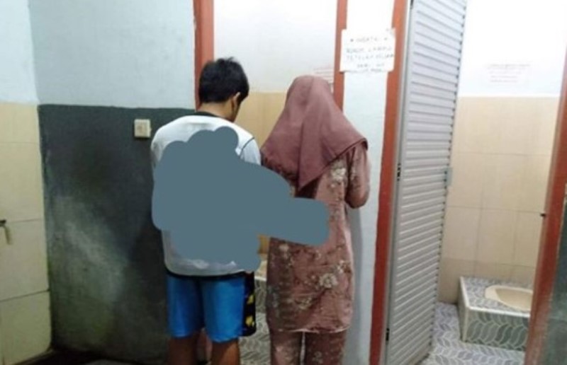 Sepasang Remaja di Luwu Dipergoki Warga Mesum di Toilet Masjid Keterlaluan