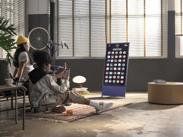 Samsung The Sero terintegrasi dengan perangkat smartphone