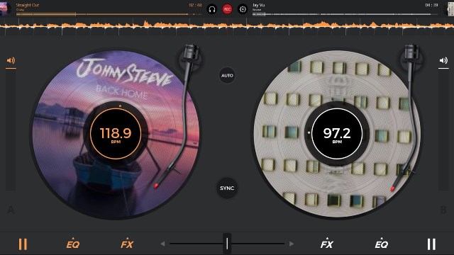 edjing 5 DJ Turntable to Mix and Record Music