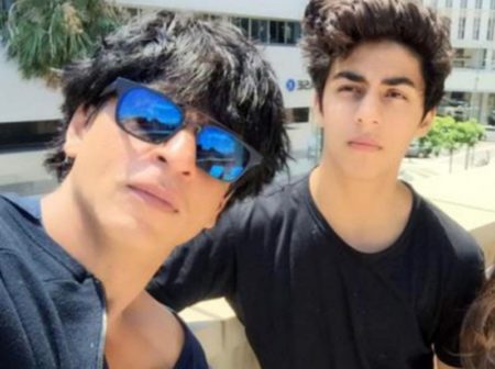 Aryan Khan Putra Shah Rukh Khan Ditangkap Saat Pesta Narkoba