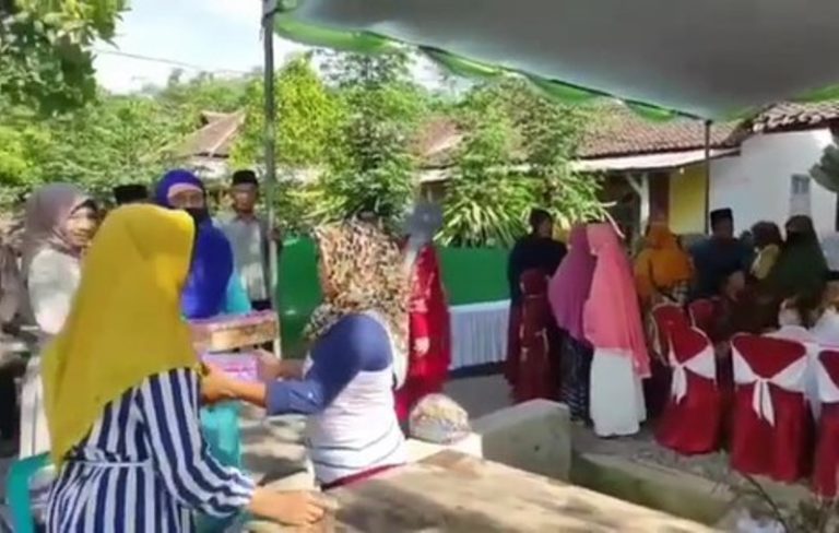Viral Rombongan Pengiring Pengantin Salah Rumah Malah Masuk ke Hajatan Lain
