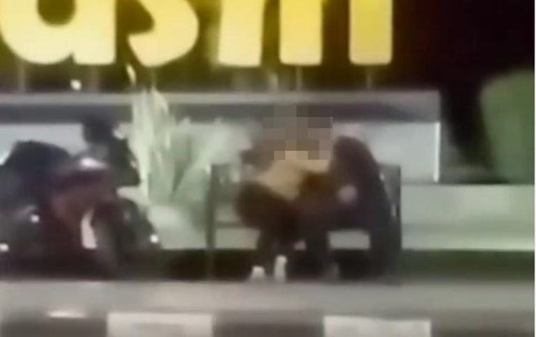 Beredar Video Dua Sejoli Nekat Ciuman di Taman Jatiasih Kota Bekasi