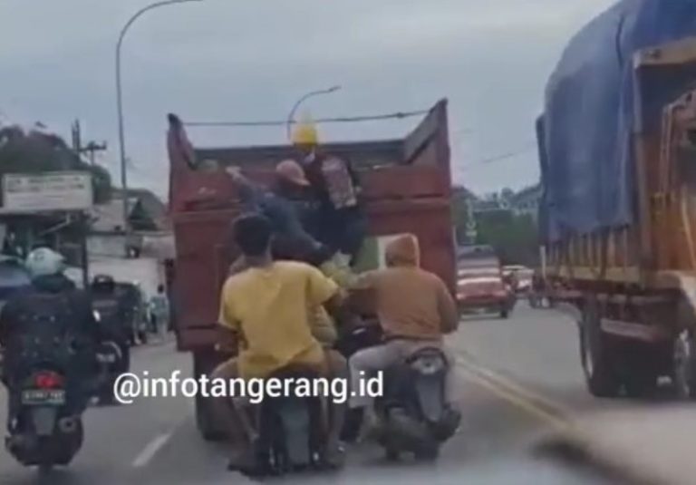 Detik detik Bajing Loncat Beraksi di Tangerang Berhasil Gondol 8 Tabung Gas