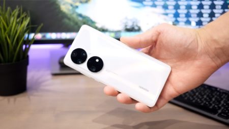 Foto Huawei P50 Pro warna putih