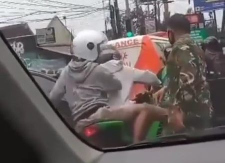 Geber Motor Berknalpot Brong di Lampu Merah Pemotor Langsung Kicep Usai TNI Lakukan ini