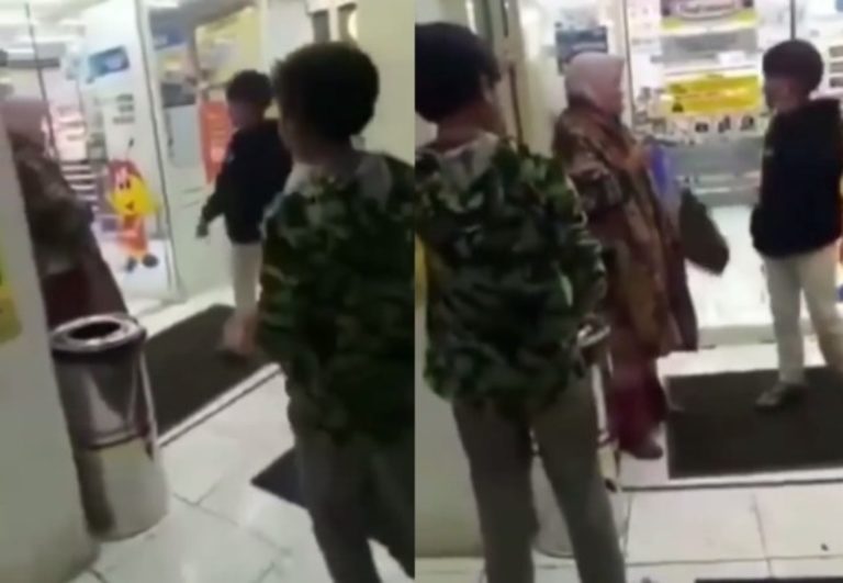 Duh 2 Remaja Tega Pukul dan Tendang Emak emak di Depan Minimarket