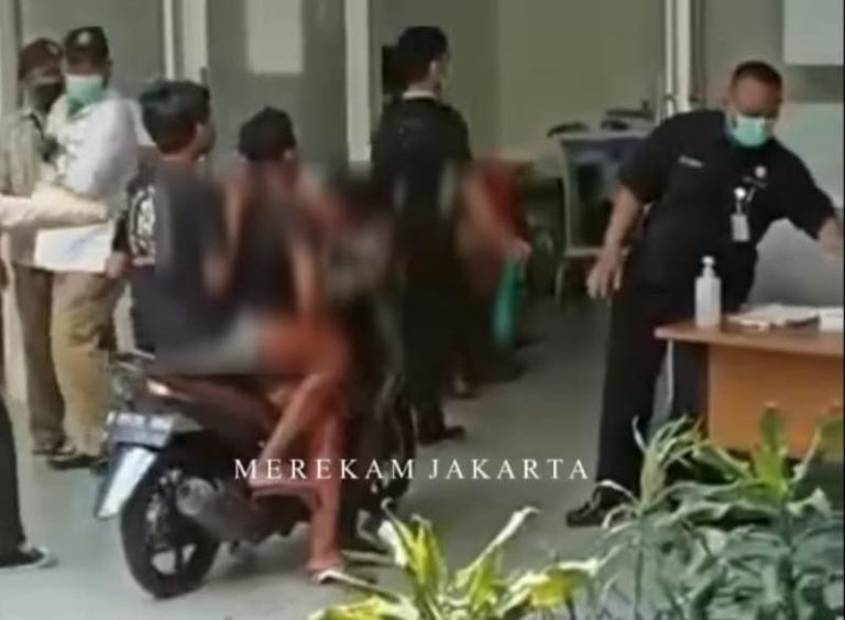 Pemotor Terobos IGD Sambil Bawa Korban Tawuran di Cengkareng Celuritnya Masih Nancep di Kepala