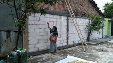 Akses Jalan Menuju Rumah Lansia di Kudus Ditembok Tetangga Ternyata ini Penyebabnya