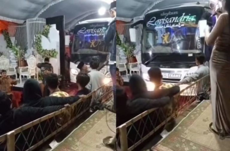 Detik detik Bus Terobos Tenda Hajatan yang Menutup Jalan Tamu Auto Minggir