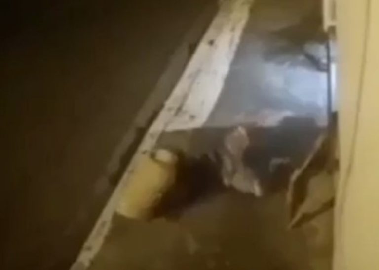 Karma Instan Pencuri Tabung Gas Tertimpa Barang Curiannya Saat Hendak Kabur