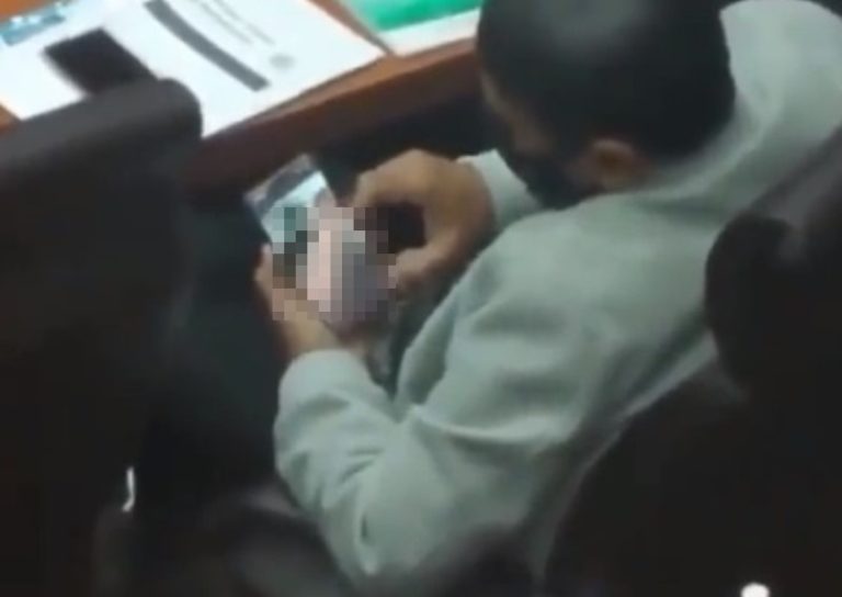 Heboh Anggota DPR Diduga Nonton Video Porno Saat Rapat Vaksinasi