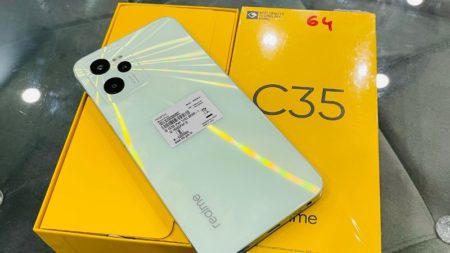 Realme C35 Glowing Green