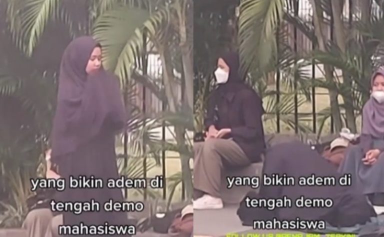 Seorang Mahasiswi Terekam Laksanakan Salat di Lokasi Demo Auto Banjir Pujian