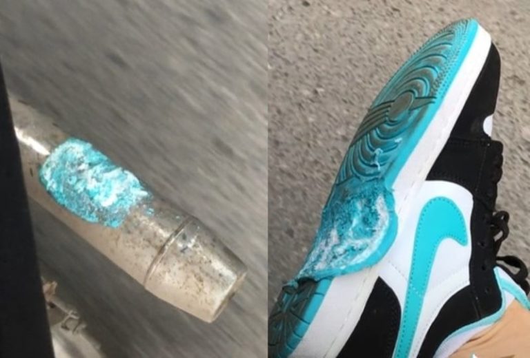 Nyesek Pol Salah Pijak Saat Dibonceng Sepatu Keren ini Berakhir Meleleh Kena Knalpot