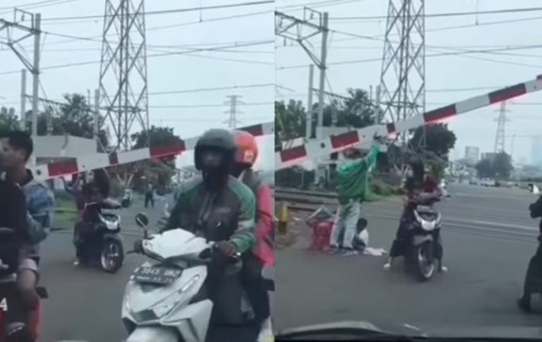 Ogah Nunggu Emak emak Bonceng Anak Nekat Terobos Palang Kereta Hingga Berujung Nahas