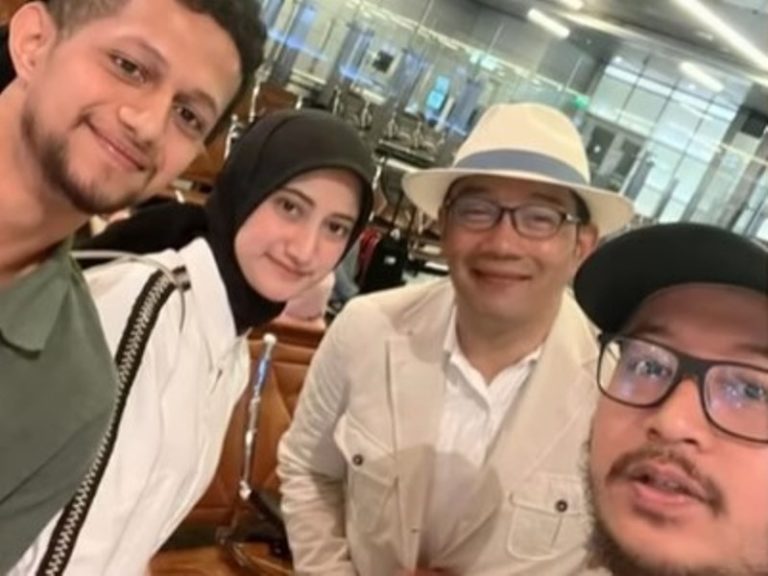 Dinilai Tak Punya Empati Selebgram ini Panen Hujatan Usai Ajak Selfie Ridwan Kamil