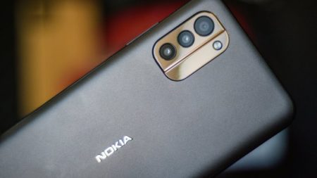 Foto Hands on Nokia G11